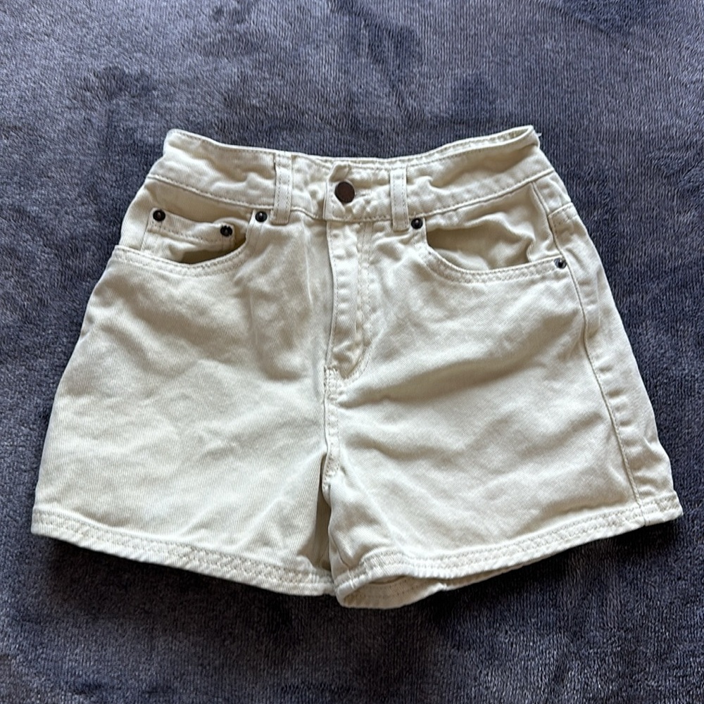 Cream O’Neill Shorts